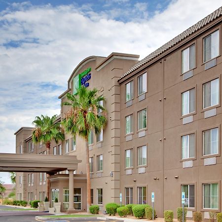 Holiday Inn Express Peoria North - Glendale By Ihg Экстерьер фото