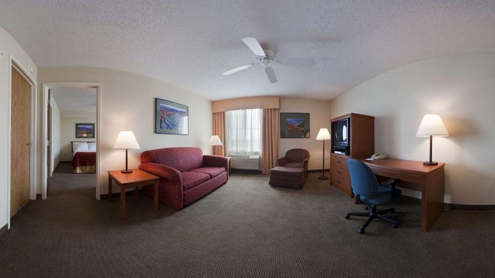 Holiday Inn Express Peoria North - Glendale By Ihg Экстерьер фото
