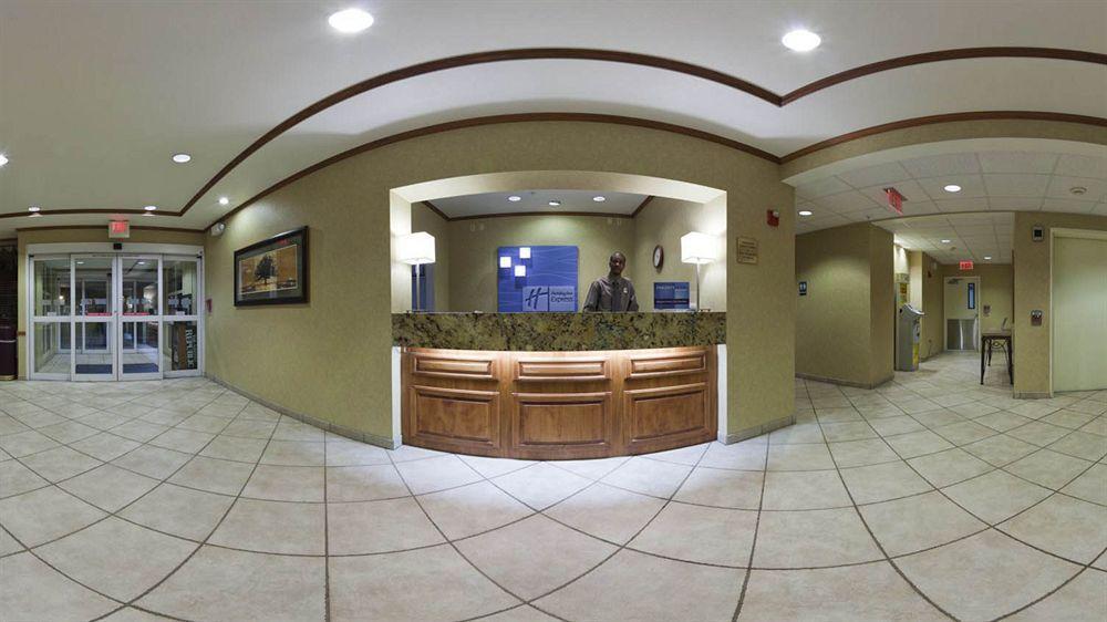 Holiday Inn Express Peoria North - Glendale By Ihg Экстерьер фото