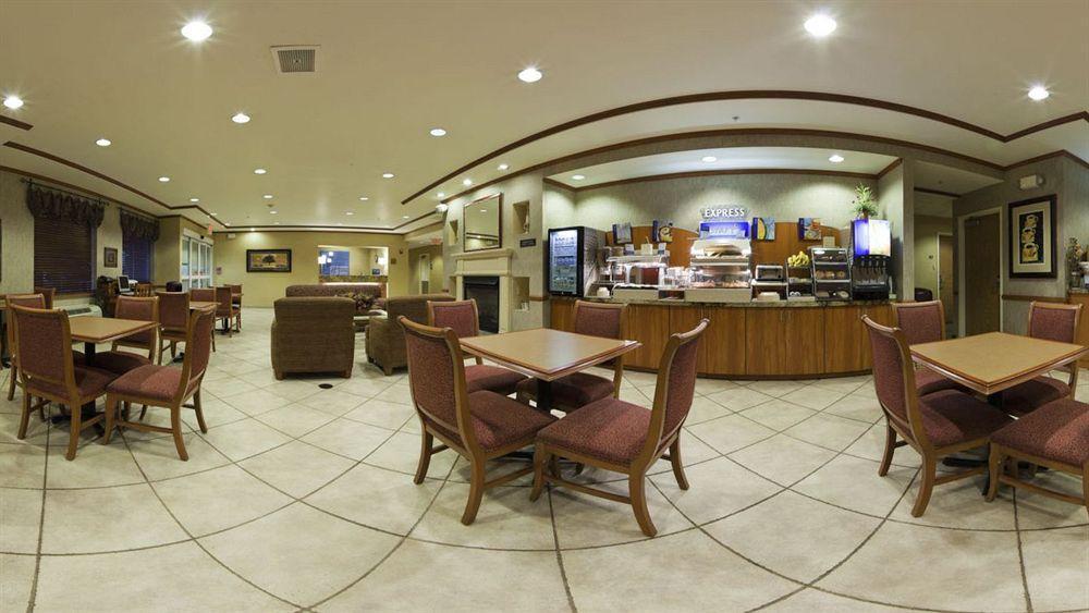 Holiday Inn Express Peoria North - Glendale By Ihg Экстерьер фото