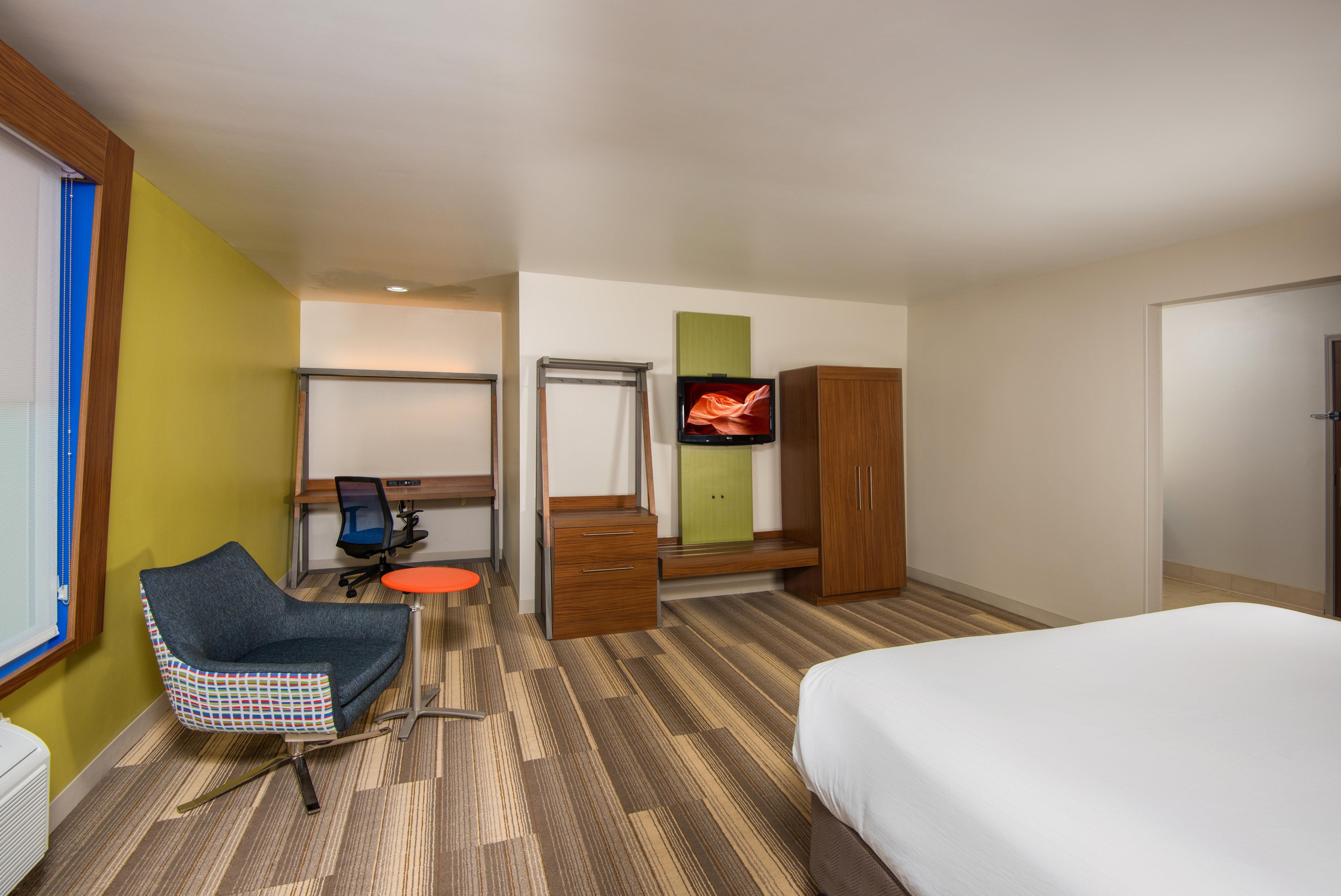 Holiday Inn Express Peoria North - Glendale By Ihg Экстерьер фото