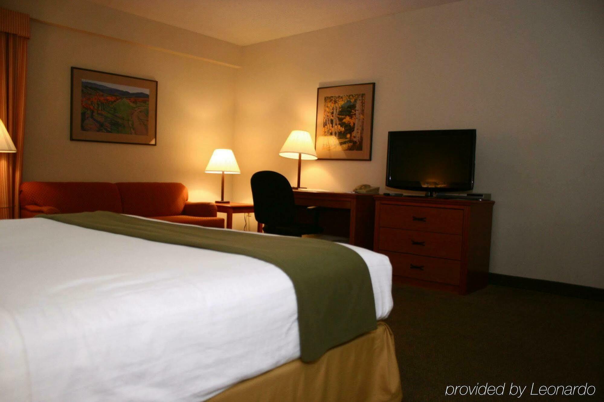 Holiday Inn Express Peoria North - Glendale By Ihg Экстерьер фото